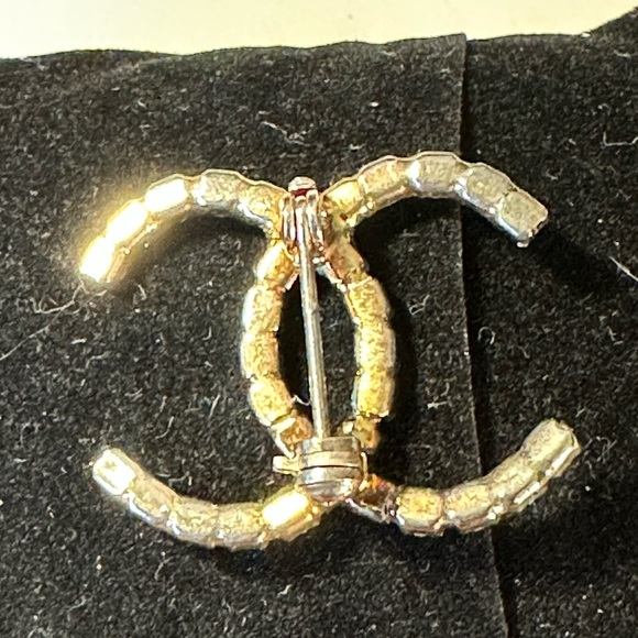 CHANEL Silver and Crystal Logo Pin - Picture 4 of 7